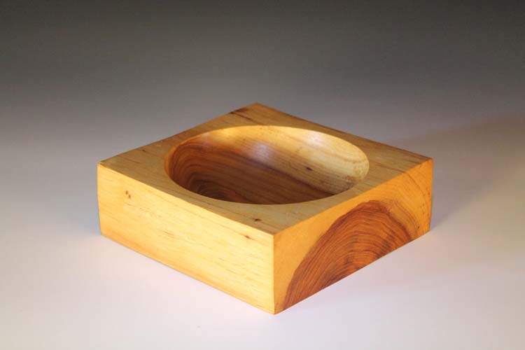 Square bowl (pecan): 8in x 3in (20cm x 8cm)