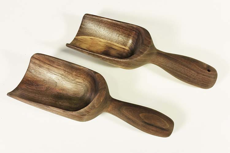 Serving scoops (walnut): 10in x 3in (25cm x 8cm)